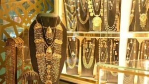 سعر الذهب اليوم السبت في مصر يرتفع مع بداية التعاملات