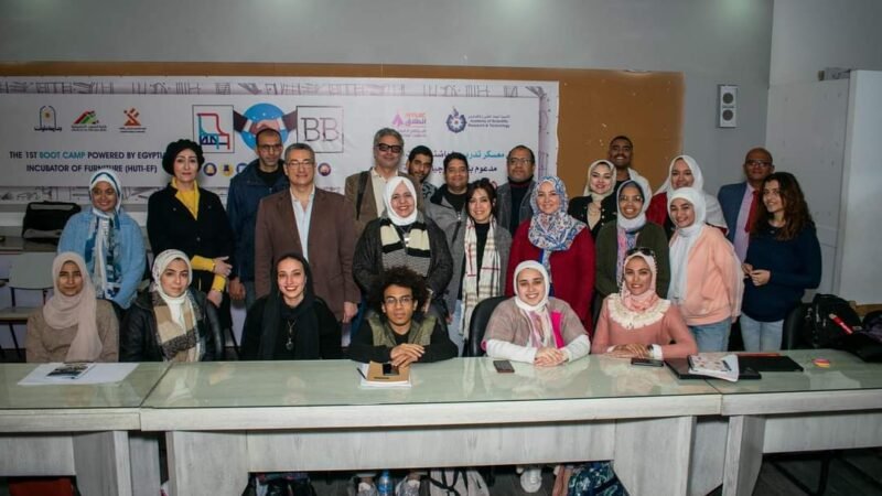 انطلاق المعسكر التدريبي الثاني لحاضنة جامعة حلوان التكنولوجية للأثاث المصري